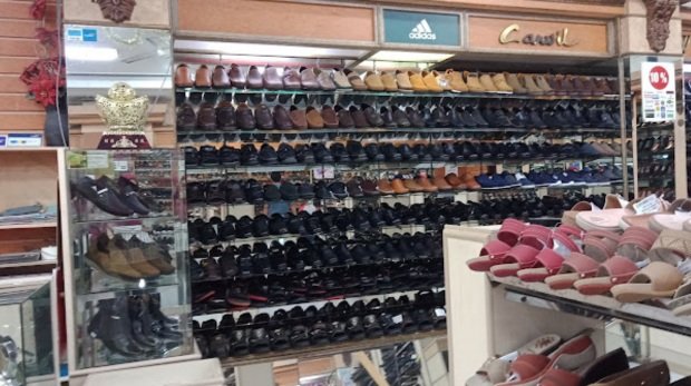 Cilacap Santai: Sandal Murah yang Bikin Langkahmu Nyaman